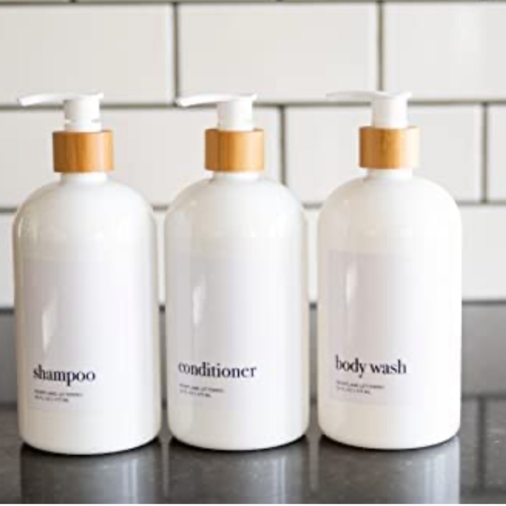 Dispensers shampoo conditioner body wash new bamboo white Airbnb designer bottle - Picture 4 of 4